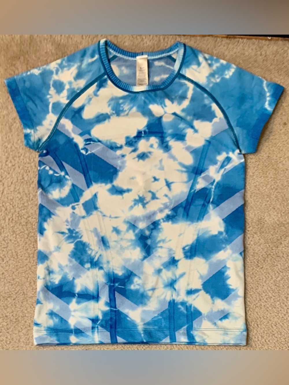 Ivivva Blue and White Fly-Tech Patterned Short Sleeve Top Activewear Girls Sz12